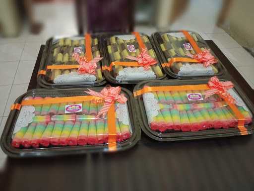 Rainbow Cake (Yuni) 2