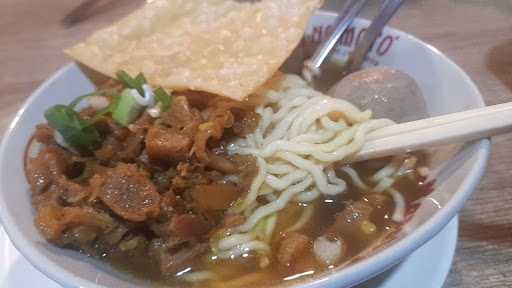 Bakso Raksasa 1