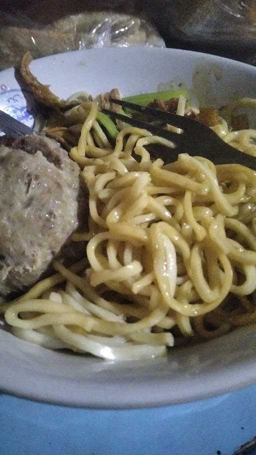 Mie Ayam Bakso Pak Gino Sanggrahan 2