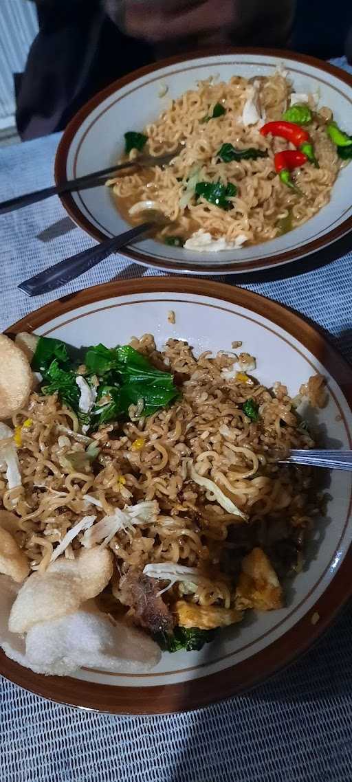 Rm. Nasi Goreng Pak Pono 10