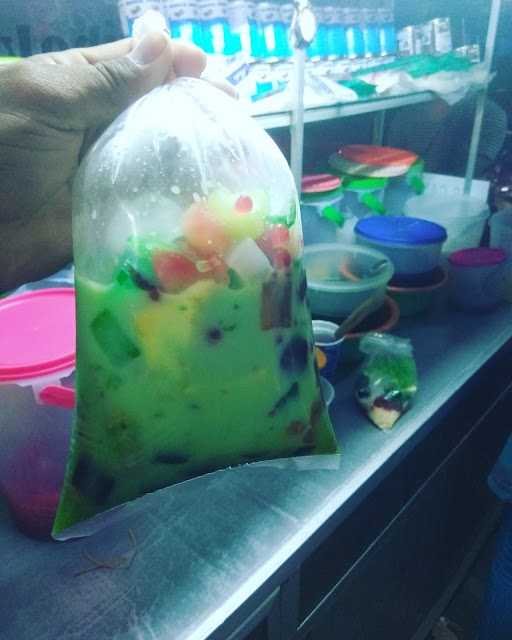 Es Campur Dan Jus Buah Syifa 5