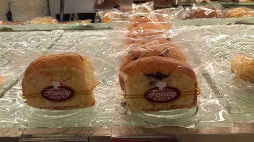 Fancy Bakery Siliwangi 7