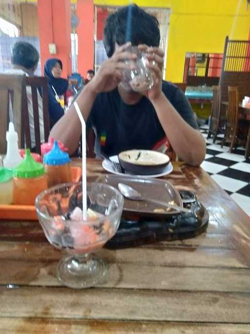 Bakso & Steak Pak Djono 1