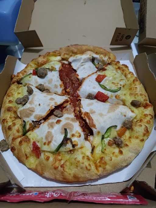 Domino'S Pizza 3