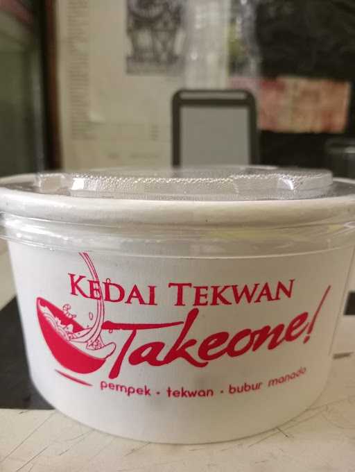 Kedai Tekwan Takeone, Sedia Pempek, Tekwan, Bubur Manado 2