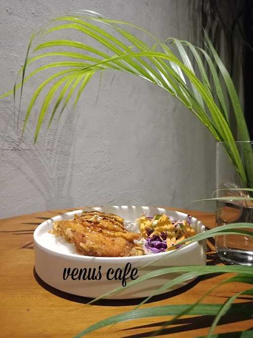 Venus Cafe & Resto 3