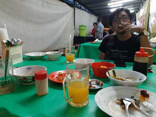 Ayam Goreng & Sop Buntut Yansen 1