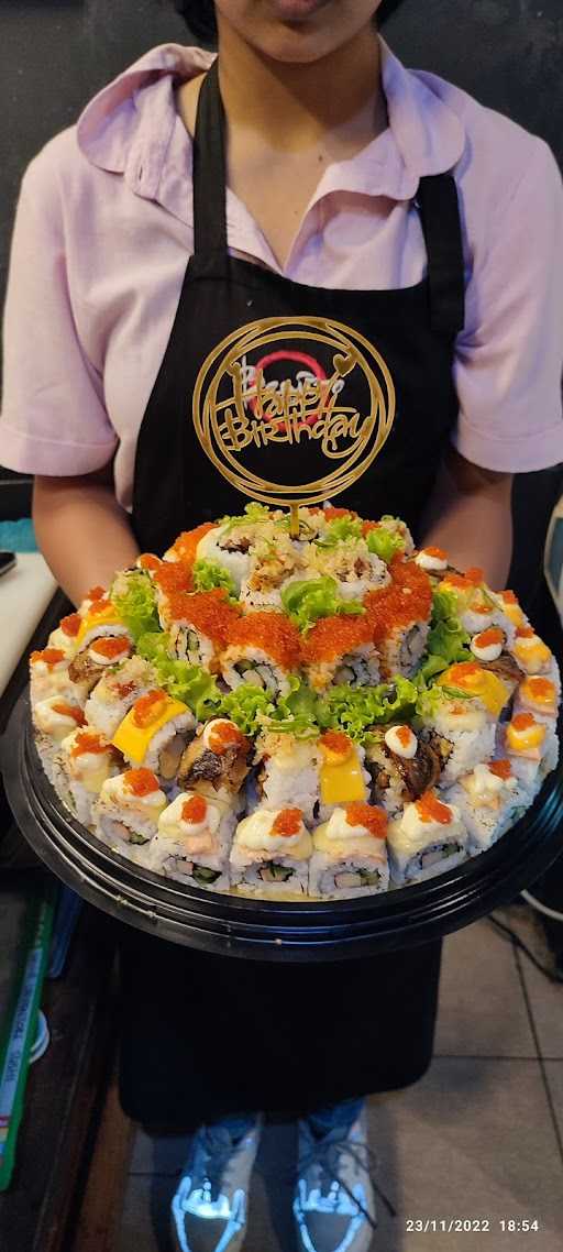 Benjiro Sushi 8