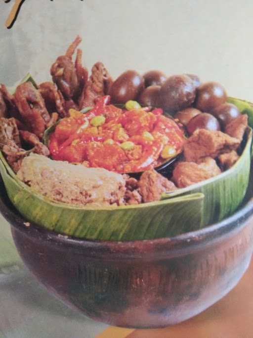 Gudeg Wijilan Yogyakarta Hj. Yetty Semarang 10