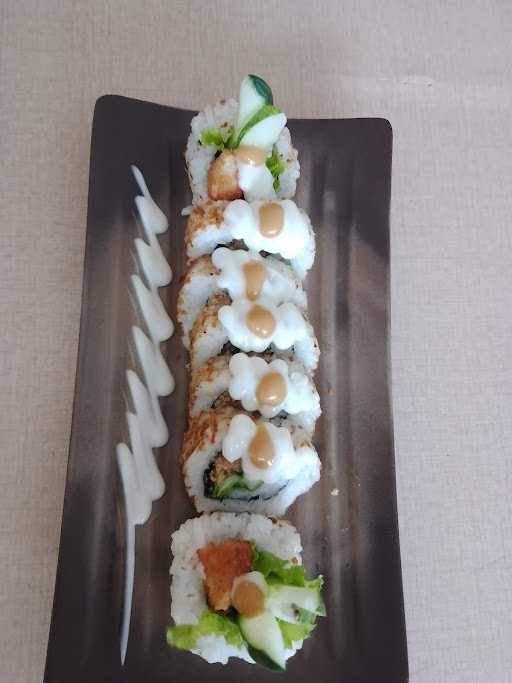 Hangiri Sushi Pleburan 8