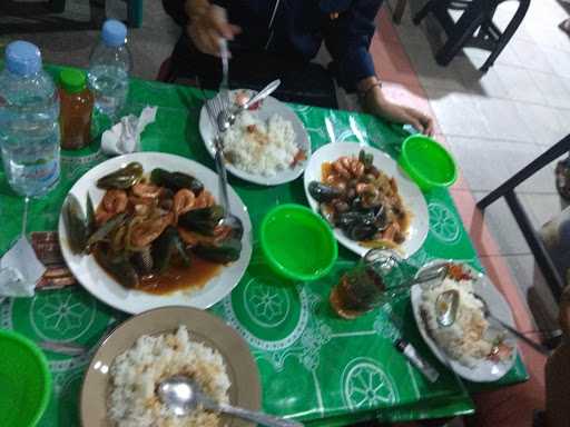 Kedai Seafood Mutiara Semarang 4