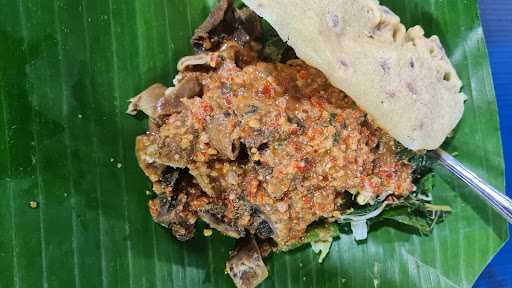 Nasi Pecel Mbok Sador Simpang Lima 10