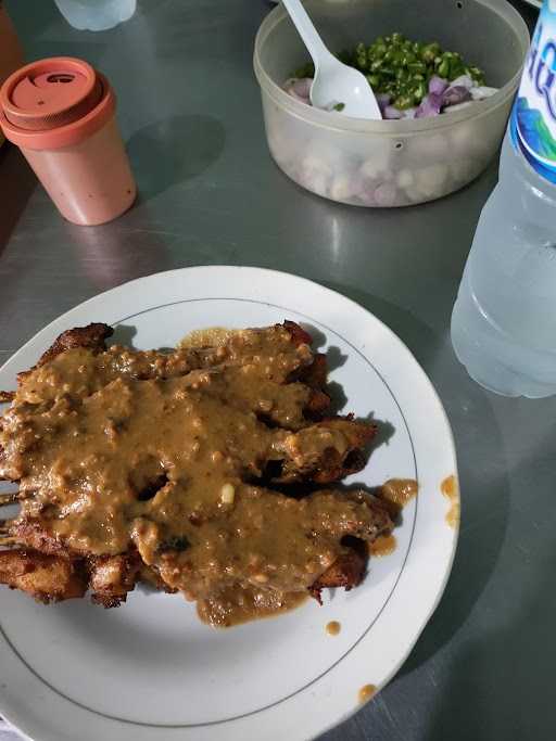 Sate Ayam Pak Budi 9