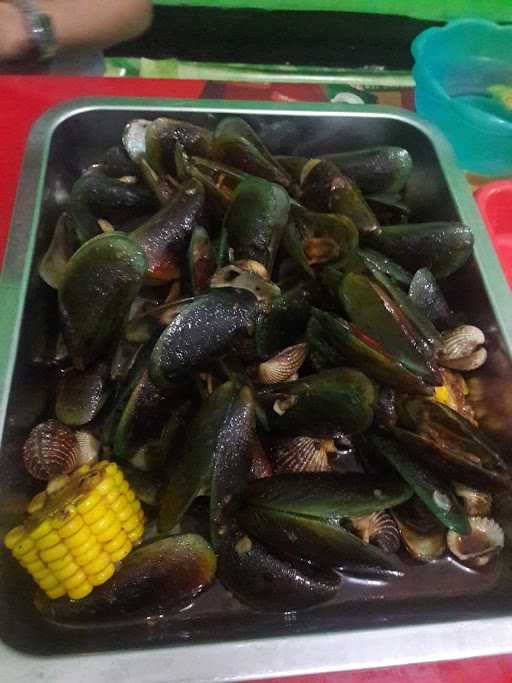 Seafood Nggemeske 10