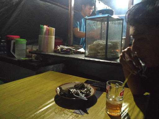 Warung Bakaran Pleburan 4