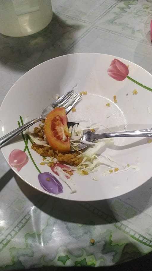 Warung Makan Nasi Goreng Bu Sis 4