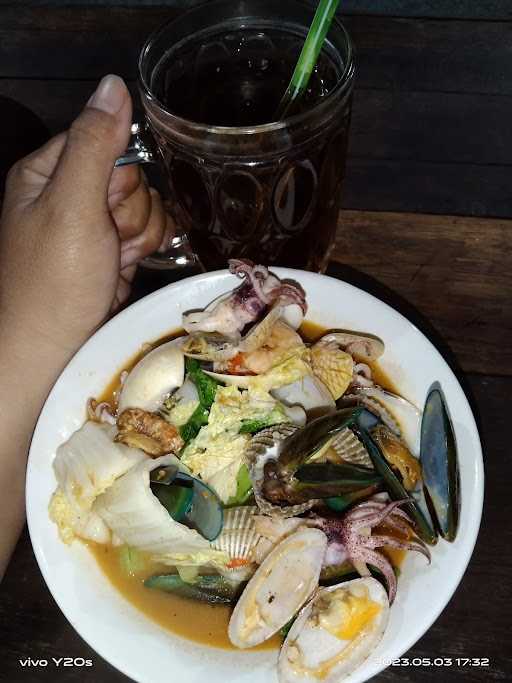 Warung Seafood Hezleem 4