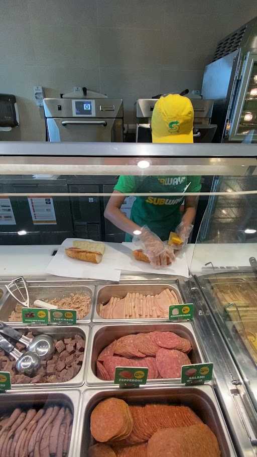 Subway Paragon Mall Semarang 4