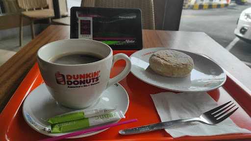 Dunkin' Donuts 4