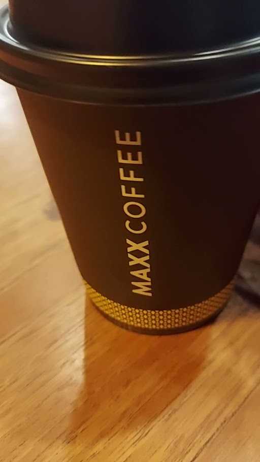 Maxx Coffee Dp Mall 5