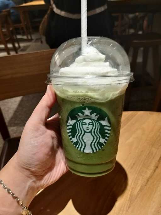 Starbucks - Gajah Mada Semarang 2