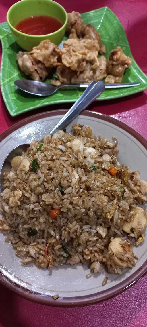 Seafood & Chinese Food Depok 4