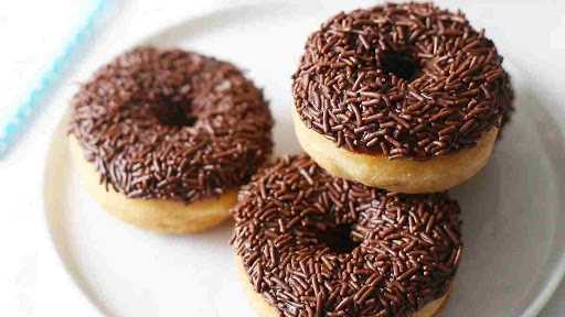 Donat Alma Batan 6