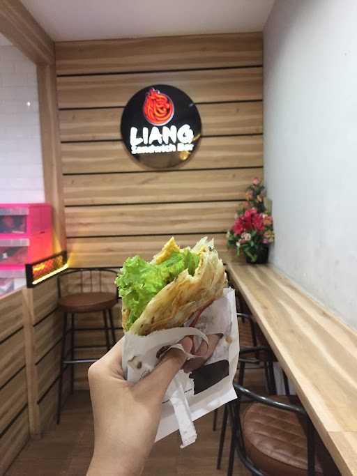 Liang Sandwich Bar Citraland 7