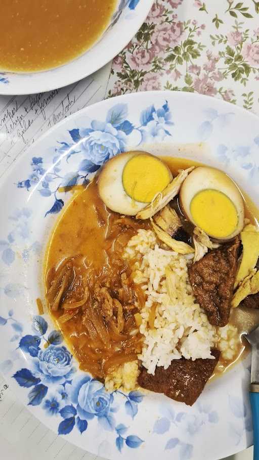 Nasi Ayam Bu Pini 4