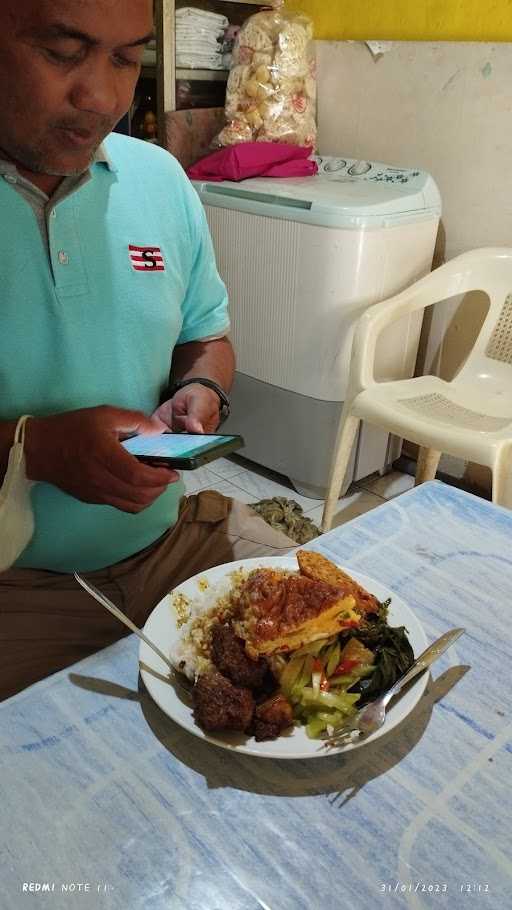 Pondok Makan Denai (Masakan Padang) 5