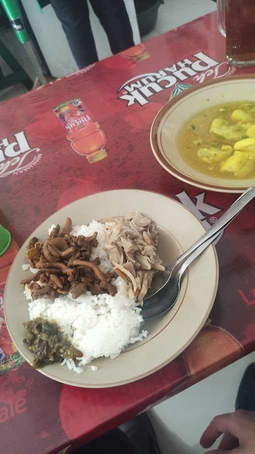 Restoran Sop Kakap Bu Ndut Pandansari 9