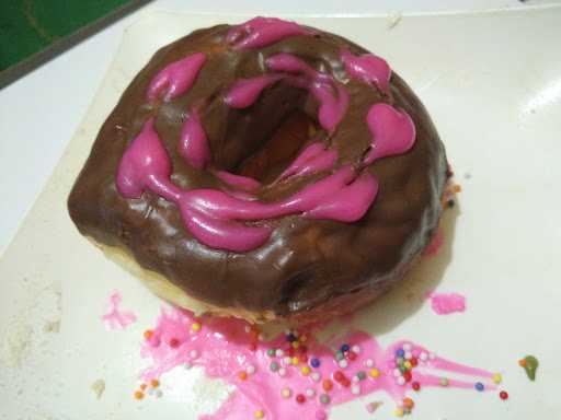 Rumah Donat Pak Tarto 1