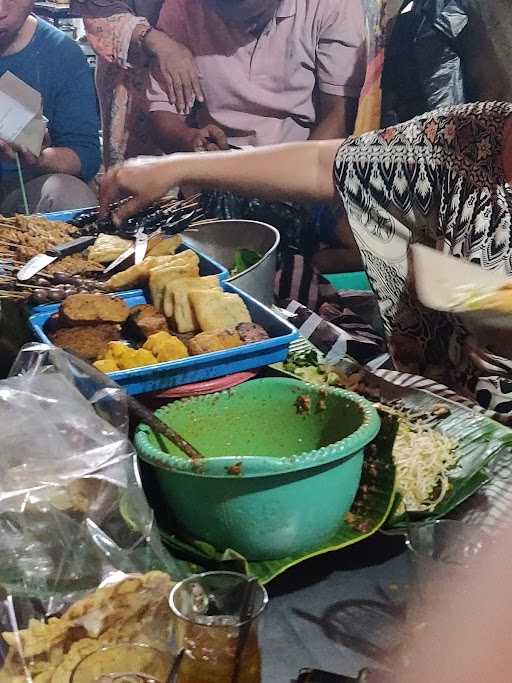 Sate Ayam Pak Tayu 2