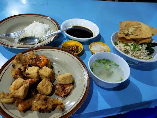 Tahu Pong & Mie Keriting Brumbungan (Bakmie Br) 9