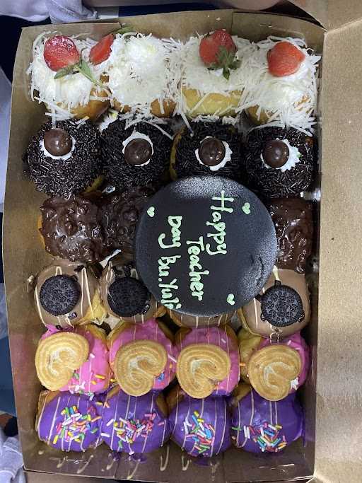 Papa Boss Donat & Cake Semarang 4