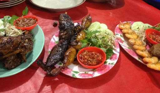 Ayam Bakar Tenda Biru 4