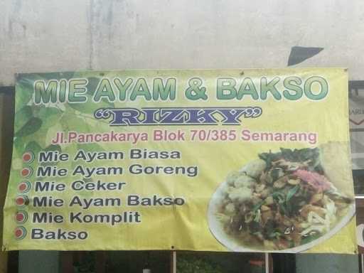 Mie Ayam & Bakso Rizky 10