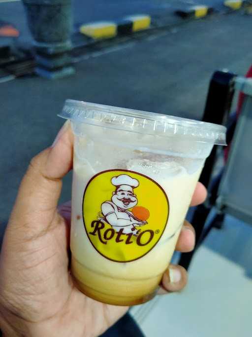 Roti O Stasiun Poncol 6