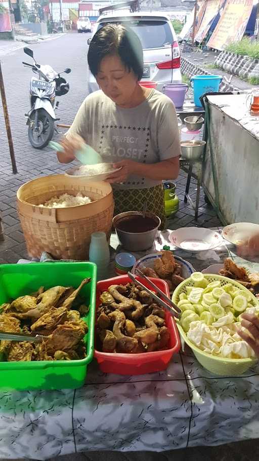 Ayam Goreng Kampung Nyoto Roso Smg 2