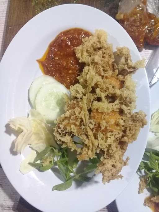 King Kremes Spesial Nasi Uduk 6