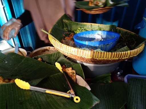 Nasi Pecel Bu Lastri 1