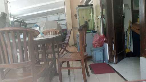 Rumah Makan Anggraini 9