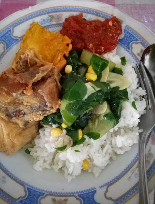 Rumah Makan Lesehan Bu Widi 9