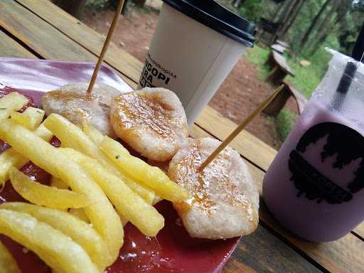 Cafe Hutan Pinus 5