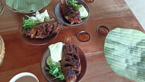 Ayam Goreng Kesambi Khas Jatiayu 5