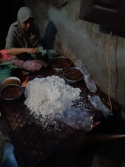 Nasi Oseng Jatinegara 8