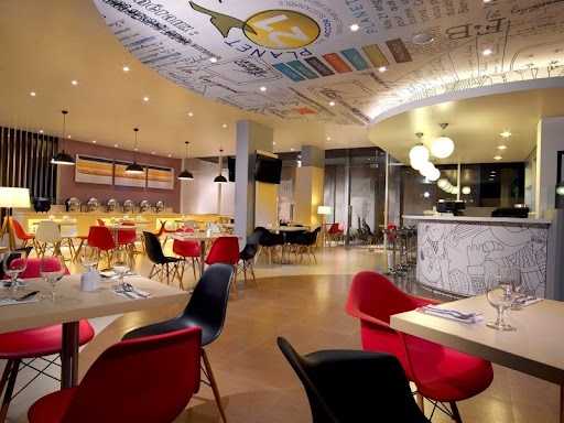 The Taste Restaurant - Ibis Jakarta Senen 4