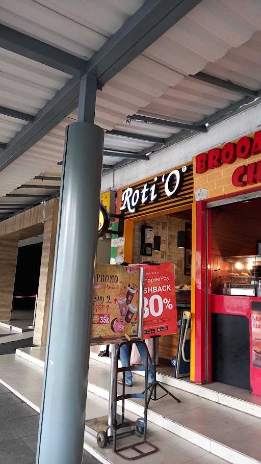 Roti'O Stasiun Pasar Senen 7