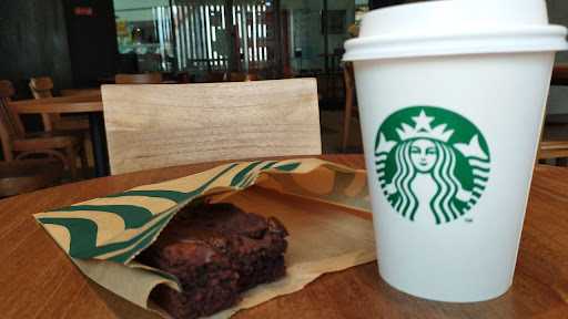 Starbucks - Plaza Atrium  10