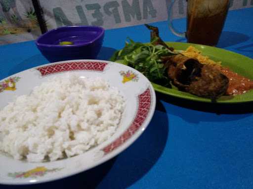 Ayam Penyet Kremes Cak Dino 3